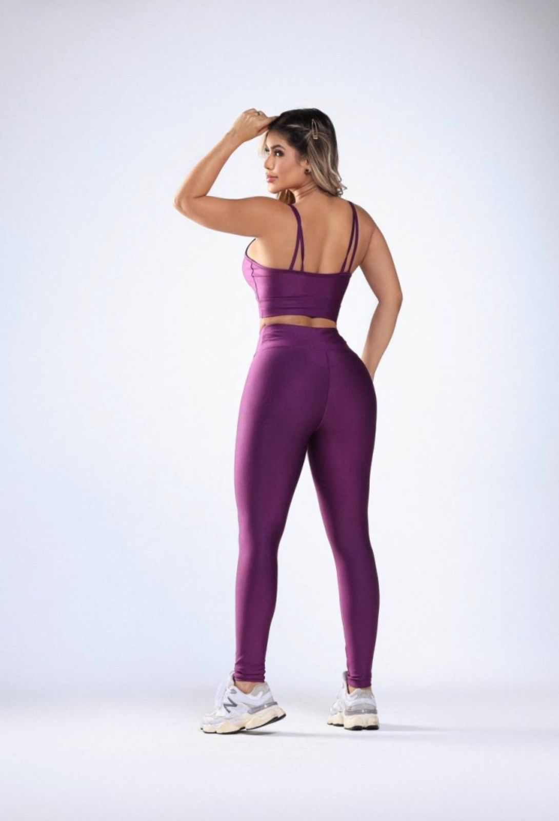 Roxo escuro