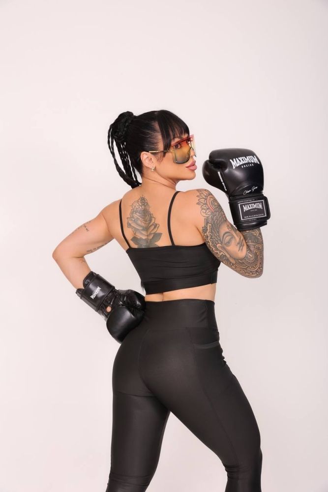 Legging preta bolso